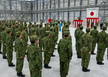 Japão inaugura base Osprey em Kyushu enquanto a China aumenta presença militar