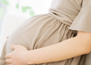 Primeiro teste de redução fetal no Japão abre caminho para diretrizes