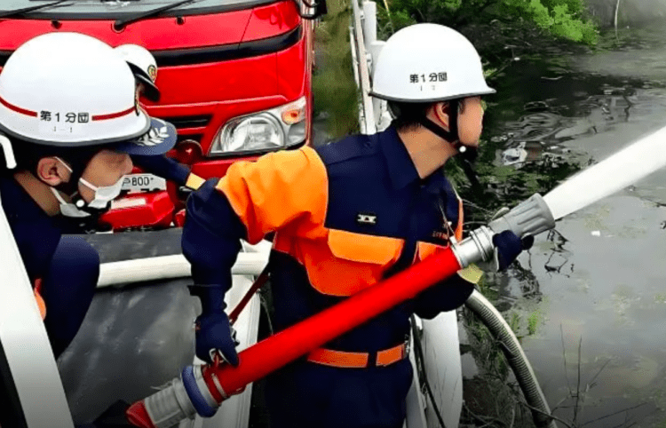 Ventilador de mão causa incêndio em prédio de 10 andares em Tóquio