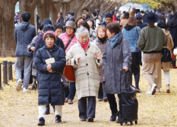 Expectativa média de vida das mulheres no Japão cai ligeiramente