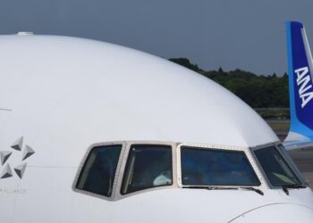 ANA adota sistema de previsão de turbulência por IA, pioneiro na aviação mundial