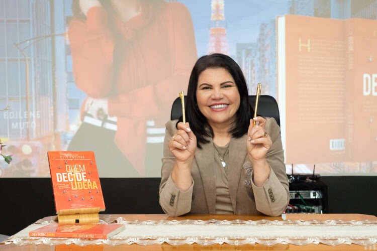 Edilene Muto celebra estreia literária internacional em coquetel de lançamento em Okazaki