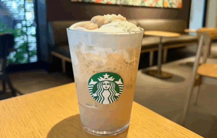 Starbucks Japão lança bebida temática em parceria com a marca Gelato Pique