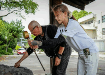 Ex-mulher yakuza ajuda ex-criminosos a reconstruírem a vida no Japão