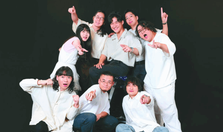 Grupo “Artoone!” transforma formação artística em sucesso no YouTube ao tornar a arte mais acessível