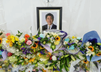 Julgamento do assassino de Shinzo Abe começa três anos após o atentado