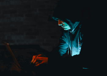 Homem é acusado de auxiliar série de suicídios de jovens no Japão