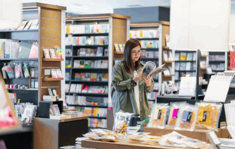 Vendas de livros e revistas físicos no Japão caem abaixo de ¥1 trilhão após 50 anos
