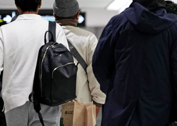 Japão evacua mais de 100 pessoas do Oriente Médio