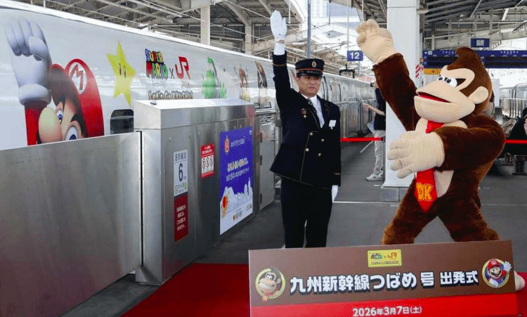 Shinkansen temático do Super Mario estreia em Kyushu