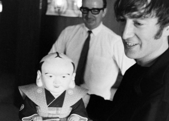 Fotos inéditas dos Beatles no Japão são descobertas