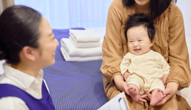 Serviços pós-parto em hotéis ganham popularidade entre mães no Japão