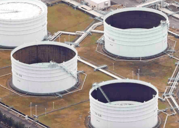 Japão libera mais petróleo das reservas após crise no Estreito de Ormuz