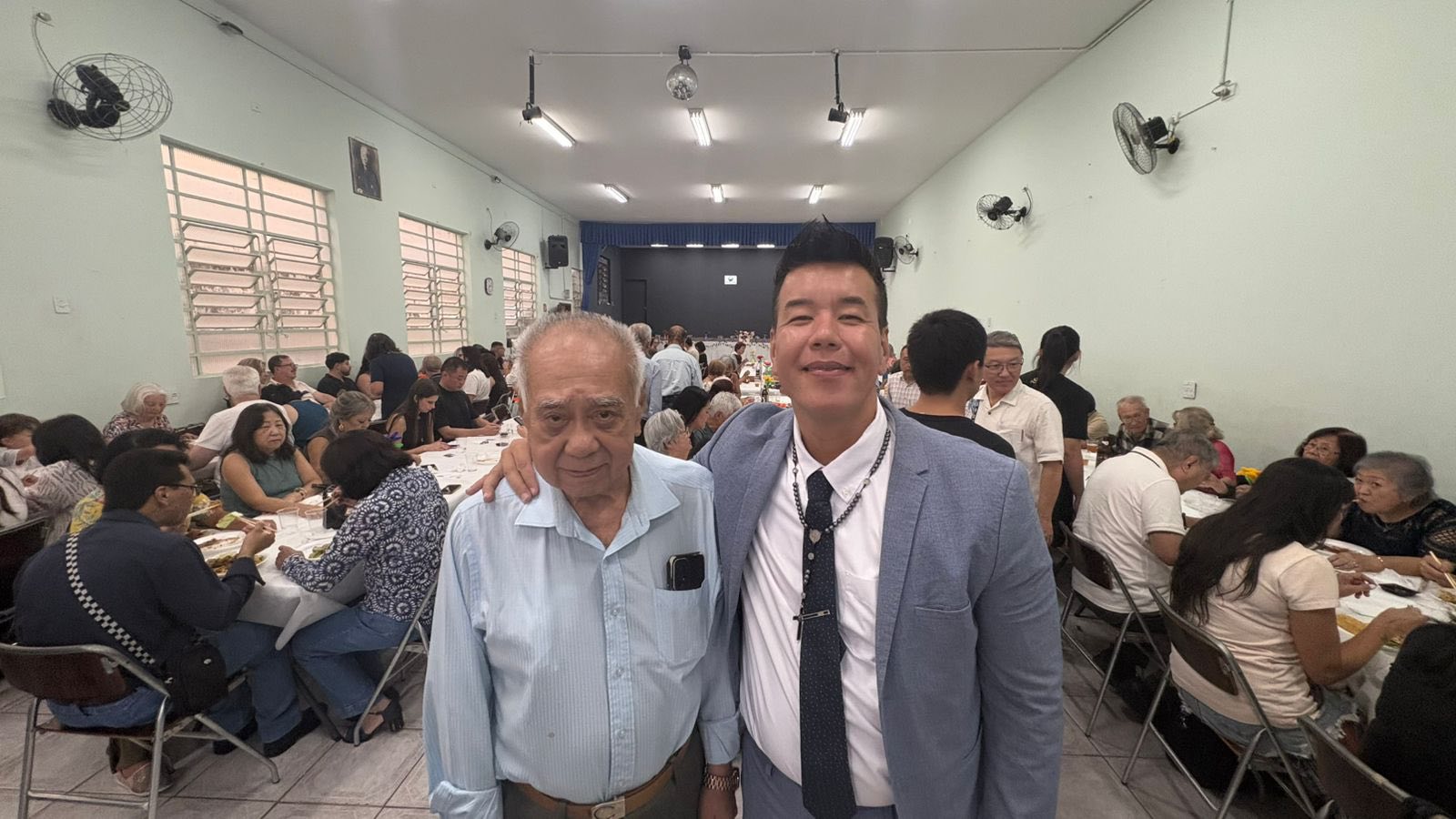 Koyu Iha e Jhony Sasaki, dua gerações de politicos na mesma foto.